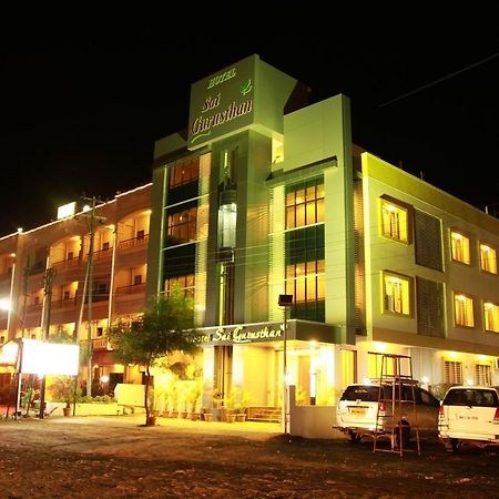 שירדי Hotel Sai Gurusthan מראה חיצוני תמונה