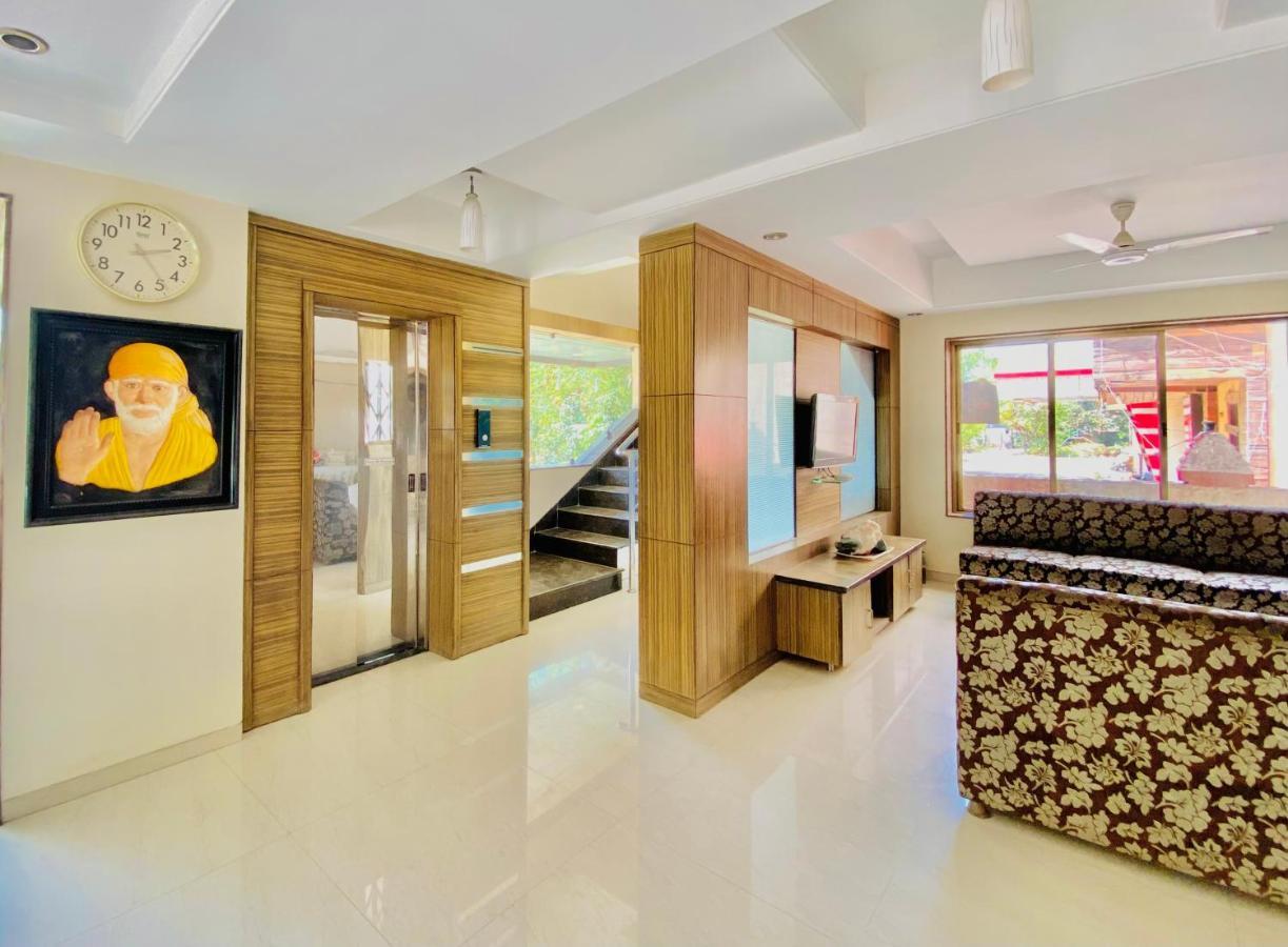 שירדי Hotel Sai Gurusthan מראה חיצוני תמונה